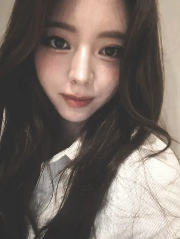 Shin Yuna || The grumpy ssg president