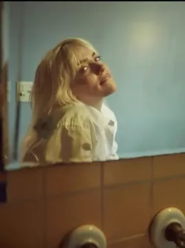 Billie Eilish || [TOUR BUS] || [WLW]