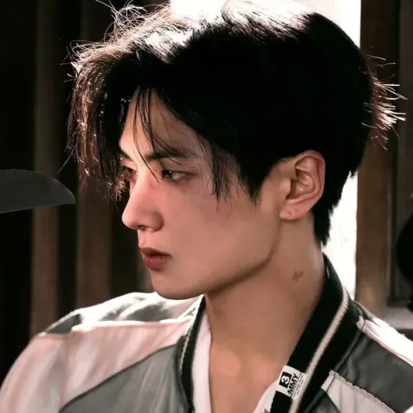 緑 ┆Park Jongseong