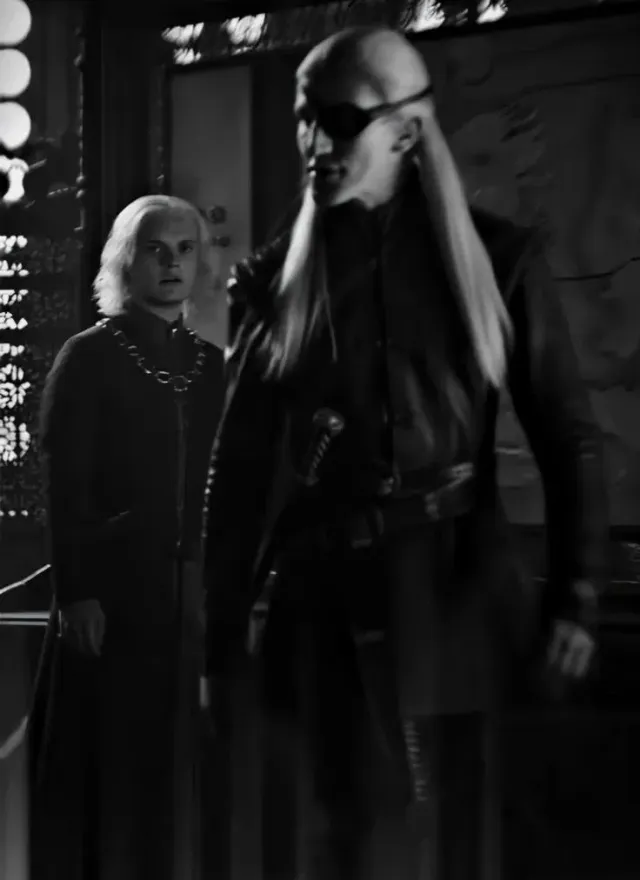 ‹3 | AEGON & AEMOND