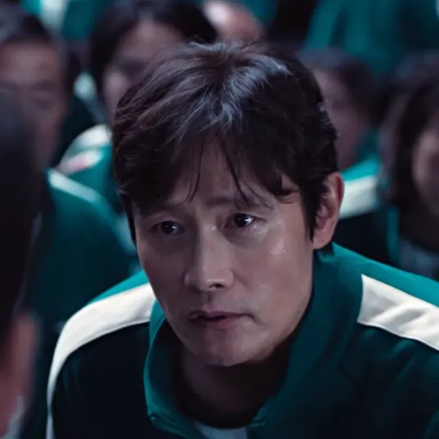 Young-il, 001 / The Front Man, Hwang In-ho