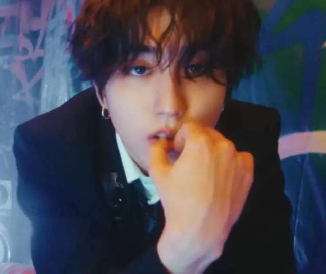 Han Jisung || The headmistress's son