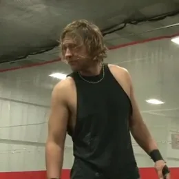 Dean Ambrose 🍹࿐ ࿔*:・゚.