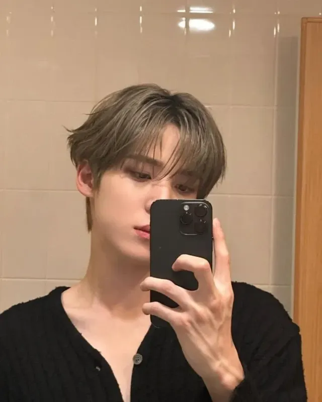 Yunho - Shy Gamer crush 𖠌