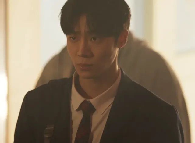 Bae Gyeon-U (Bong-su)