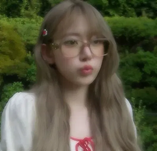 MIYAWAKI SAKURA | GAMER GIRLFRIEND