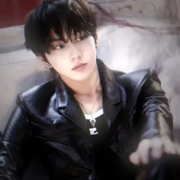 Past, Present, Future ✧ Yang Jungwon