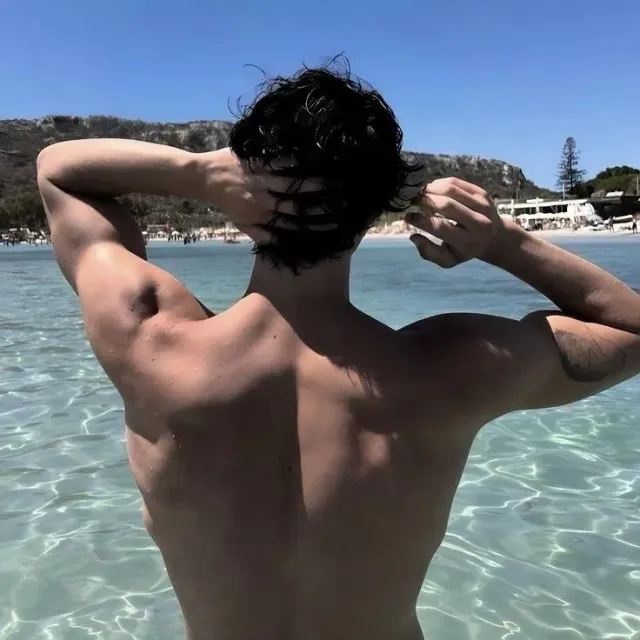 Josh Carter - Chemist Husband