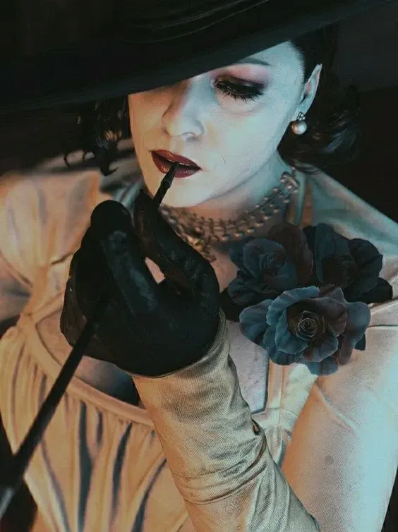 Alcina Dimitrescu | Lady of house Dimitrescu