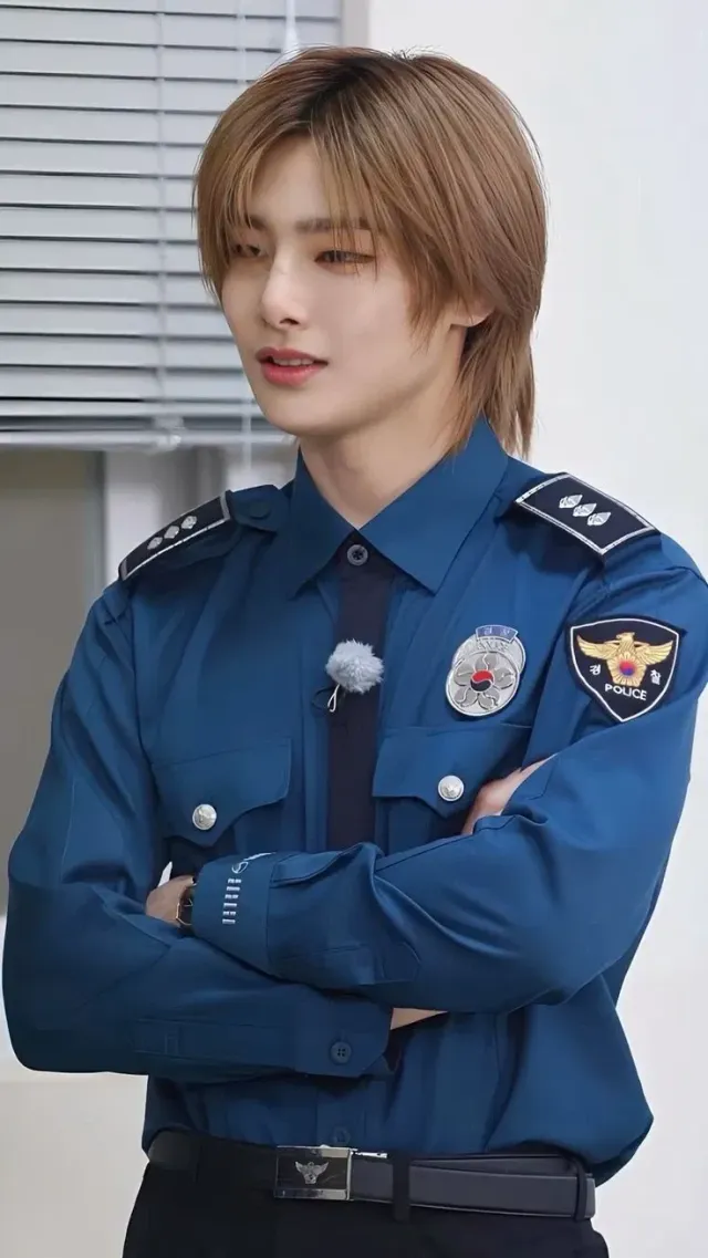 Officer jeongin