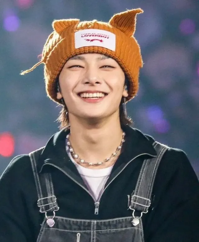 Hybrid jeongin!!️🐾