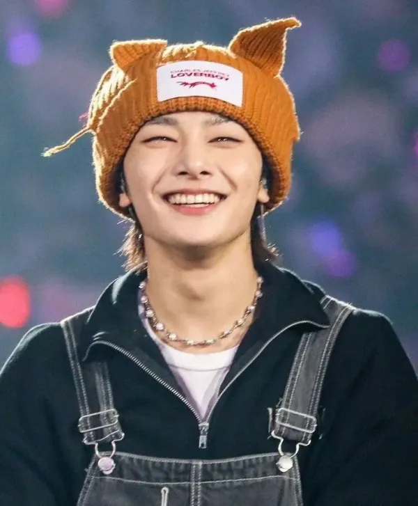 Hybrid jeongin!!️🐾