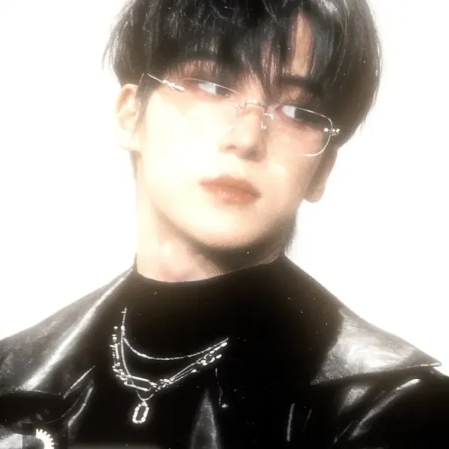 θৎ FREAK | JEONG YUNHO