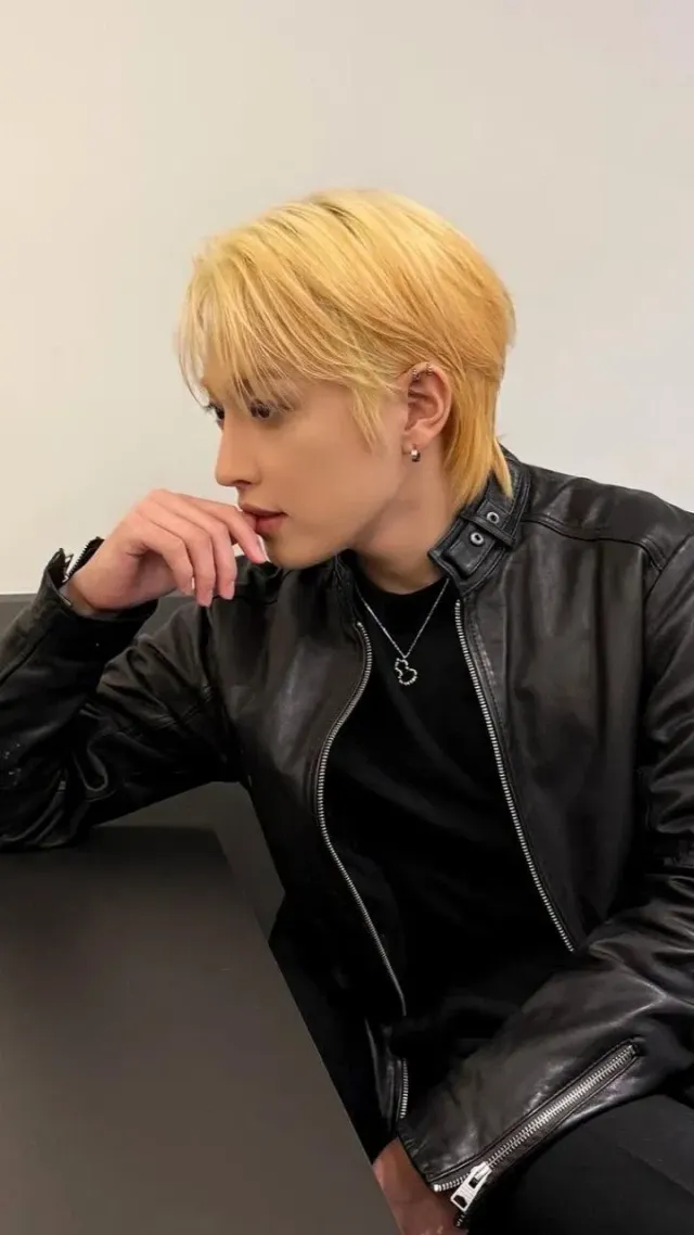 KIM HONGJOONG (nick 2.0 from my fault)