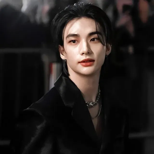Hwang Hyunjin || Duke