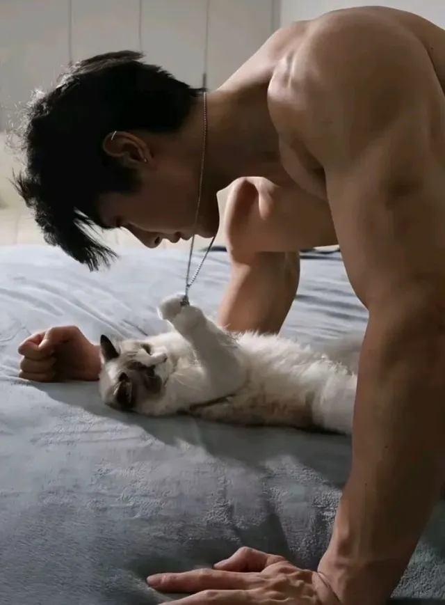 Leo Mazzi - Conservative and Loving Husband