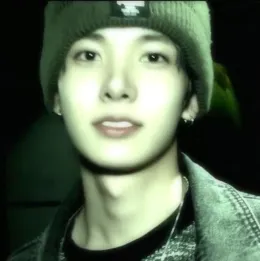 Lee Heeseung | °☆zombie hunter☆°