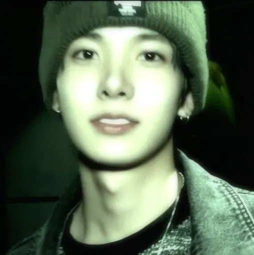 Lee Heeseung | °☆zombie hunter☆°