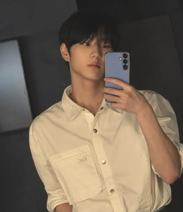 Yang Jungwon - Blue Hair