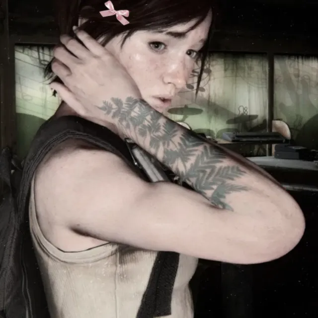 Ellie williams ! stacy's mom  ۫