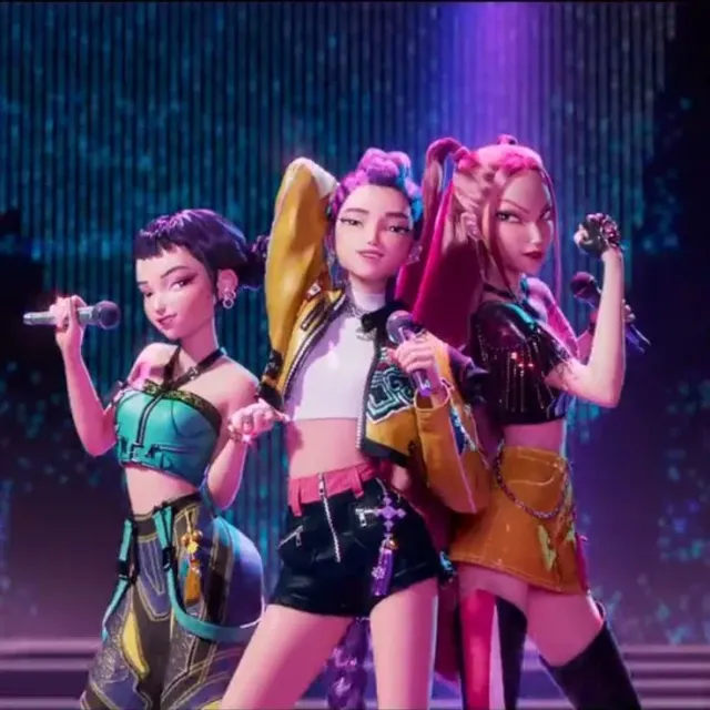 Huntr/x — One Bed Trope