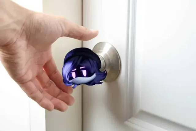 Uzi Doorkno- Doorman OwO' (J POV)