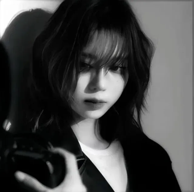 Kim minjeong | Loan shark