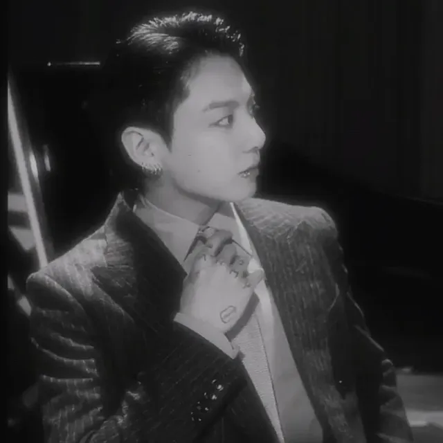 J. Jungkook || Wealthy admirer