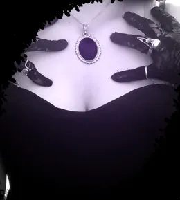 Mia ⸸ Hypnotic necklace