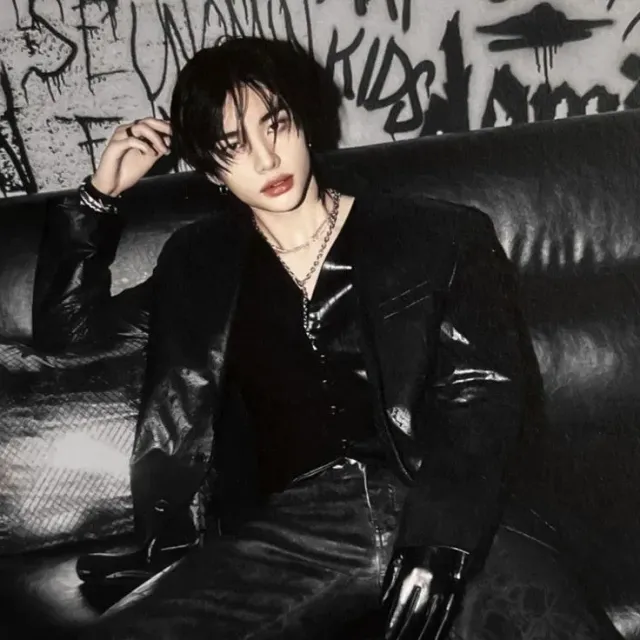 V1☠My obsession...┃Hwang Hyunjin