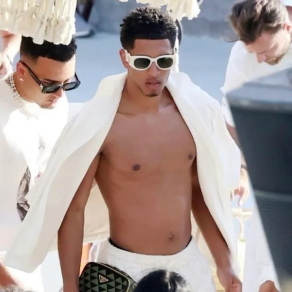 FLIRTS || JUDE BELLINGHAM