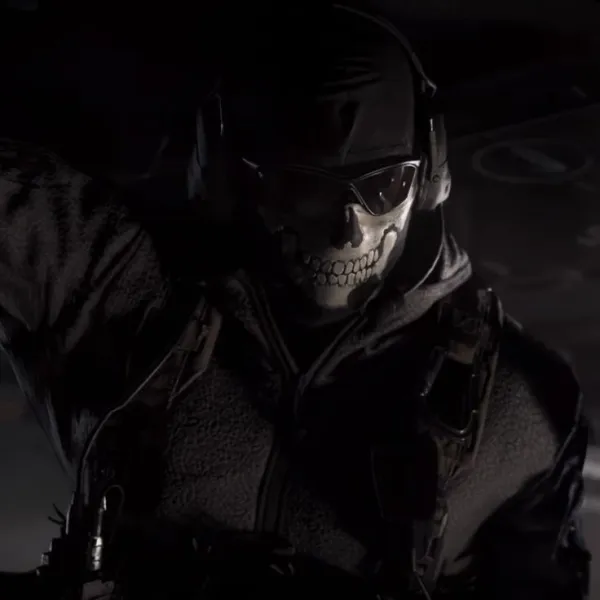 Bodyguard Simon Riley.