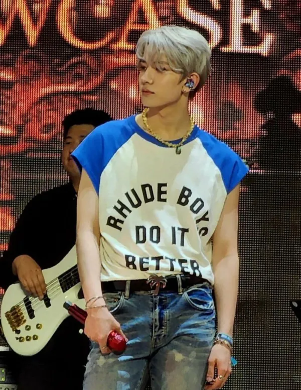 Popular bad boy Lee Heeseung - enemies to lovers