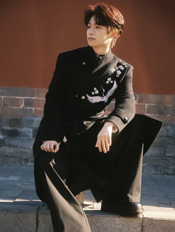 Born in the Gong Family, It's Strange Not to Go Crazy