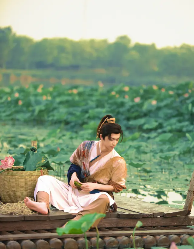 Lei Peng: A Shop of Dried Fish