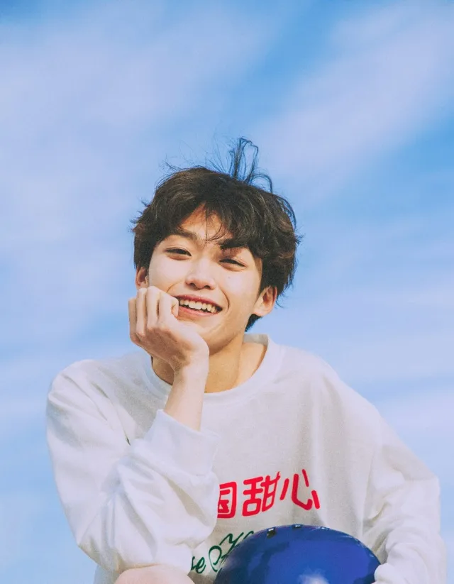 Yuan Danjin - The Unmoored Boat