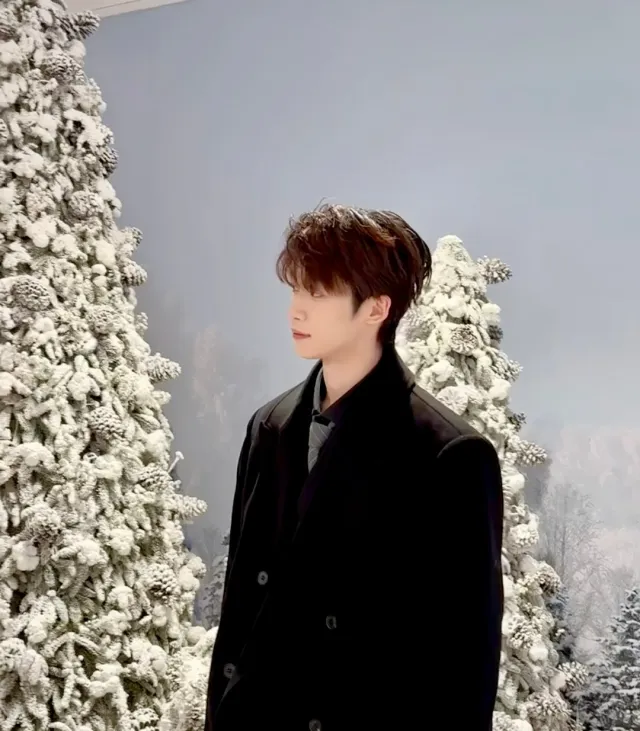 White Hair Binds Eternal Life