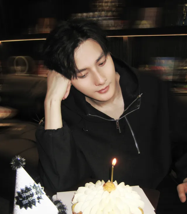 Meet-Cute (On Hiatus)