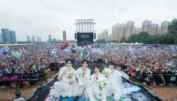 Cast Your Eyes on the Ocean