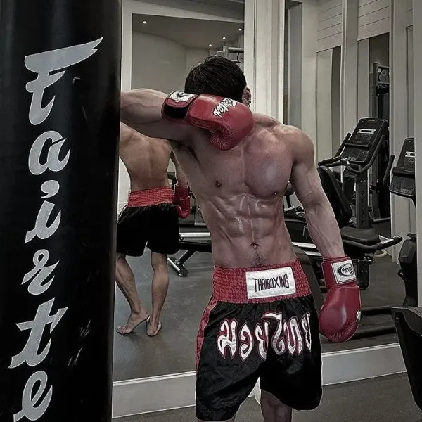 Asher (boxer boyfriend)