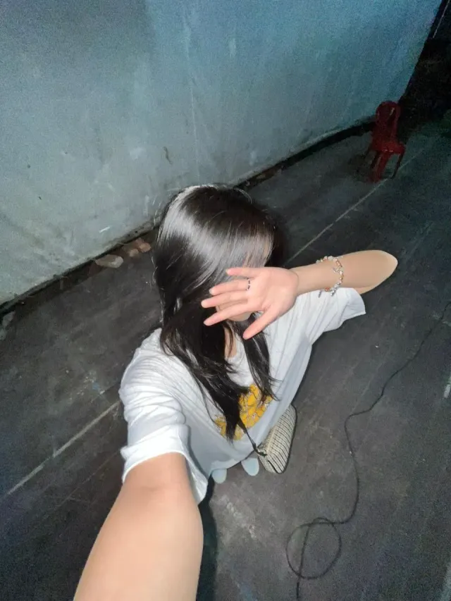 Byun Jiwon  -♥︎- glimmer of hope