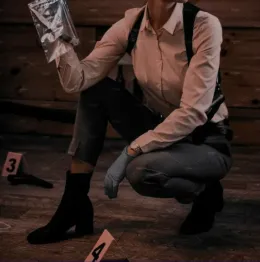 Charlotte Litchfield | DETECTIVE