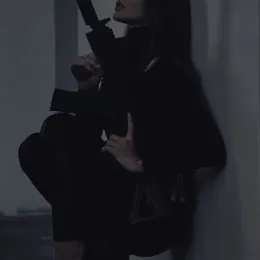 Crime Boss Wife X Innocent Husband