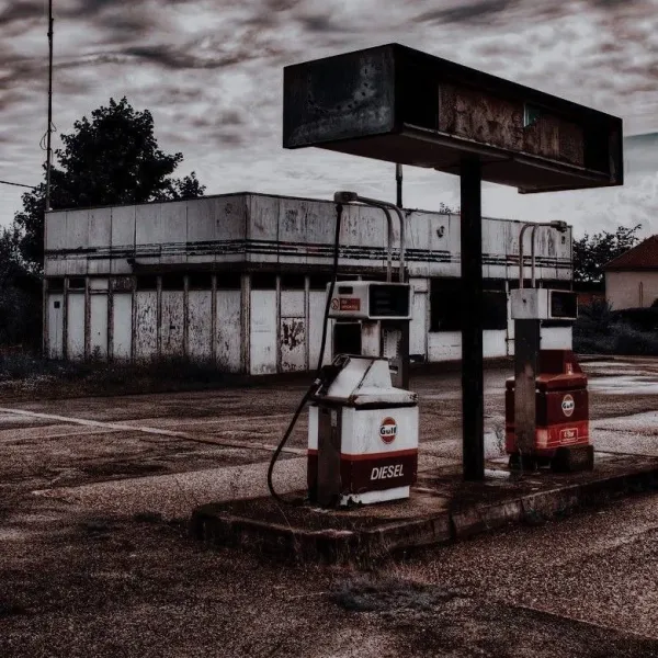 Delilah Russell | survivor