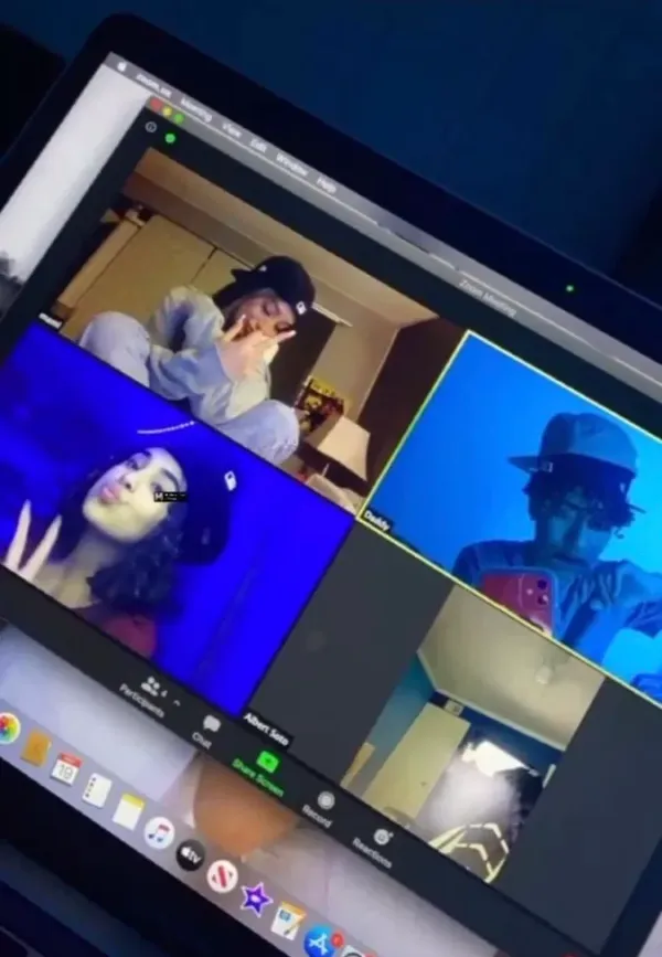 <-Facetime addition->