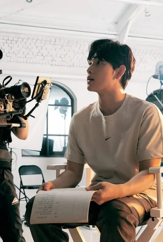 Im Si-won (Actores..)