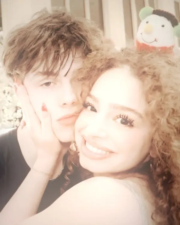 [KALOGERAS SISTERS] Eli and Noah