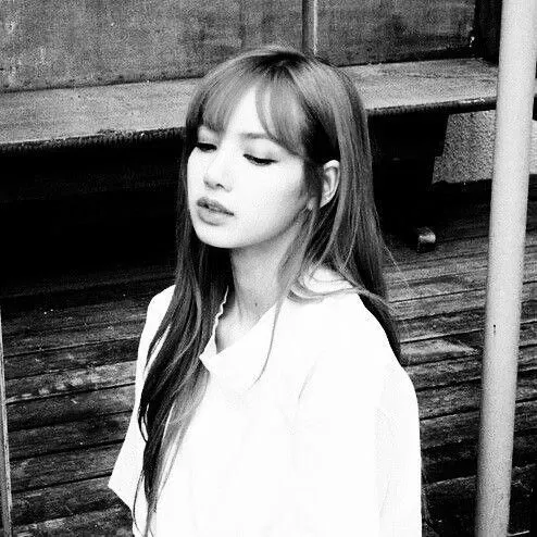 Lalisa Manobal. Children.