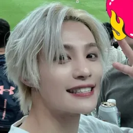 liu yangyang ❤︎ idol au