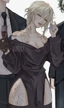 Obsessed mafia woman